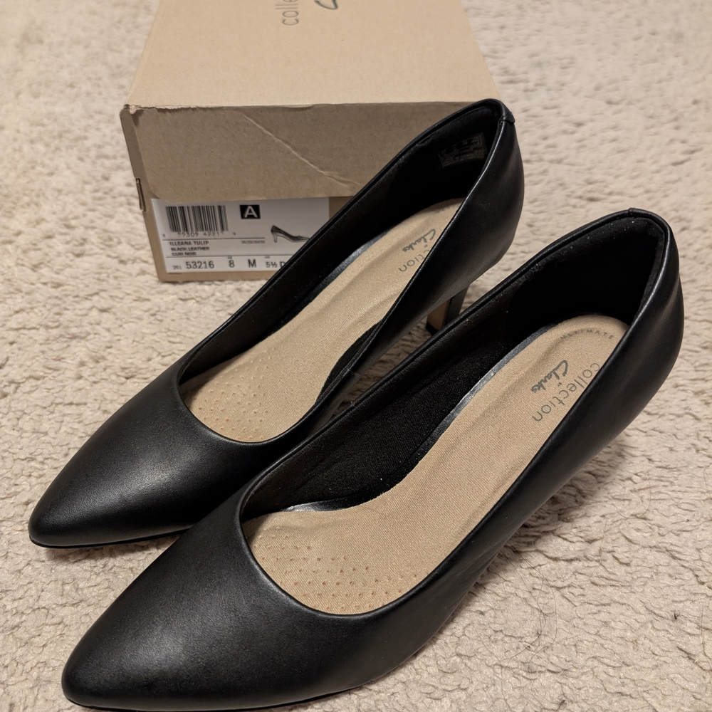 Clarks Ileana Tulip Black Leather Pumps